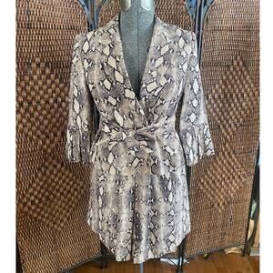 Size M//Vintage Y2K Snakeskin Print Skirt and Blazer Suit Set